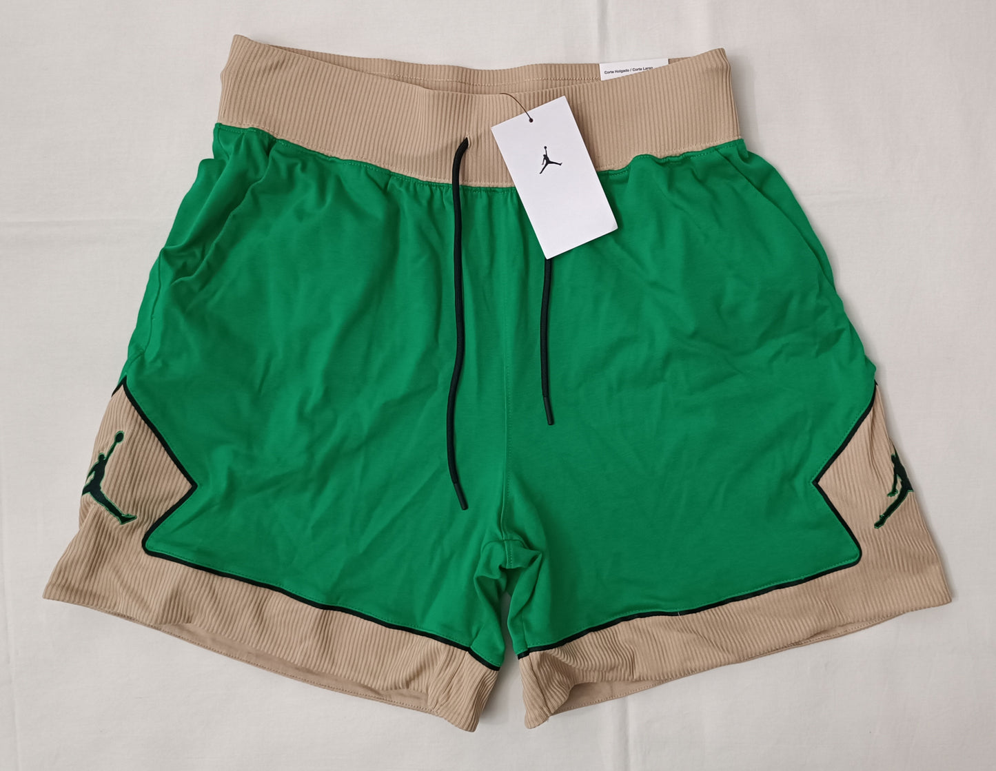 (ДАМСКО) (M) Jordan AIR Nike Diamond Shorts шорти