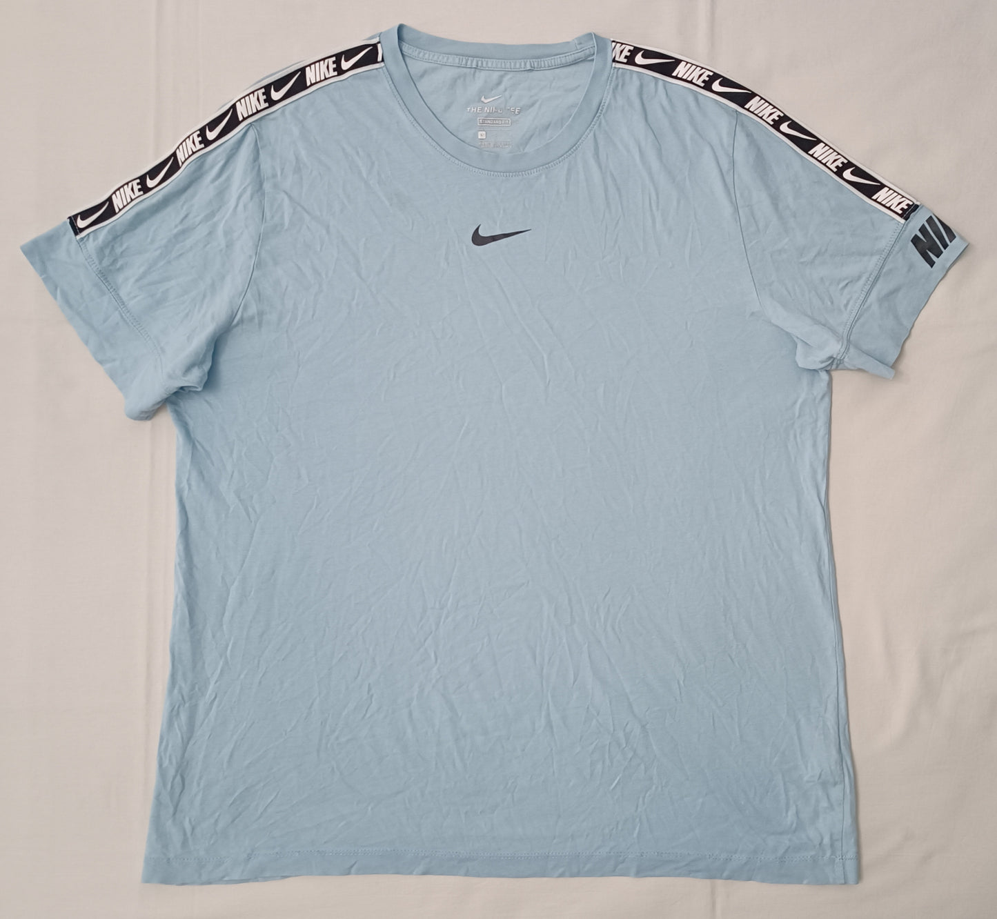 (L) Nike Sportswear Repeat Tee тениска