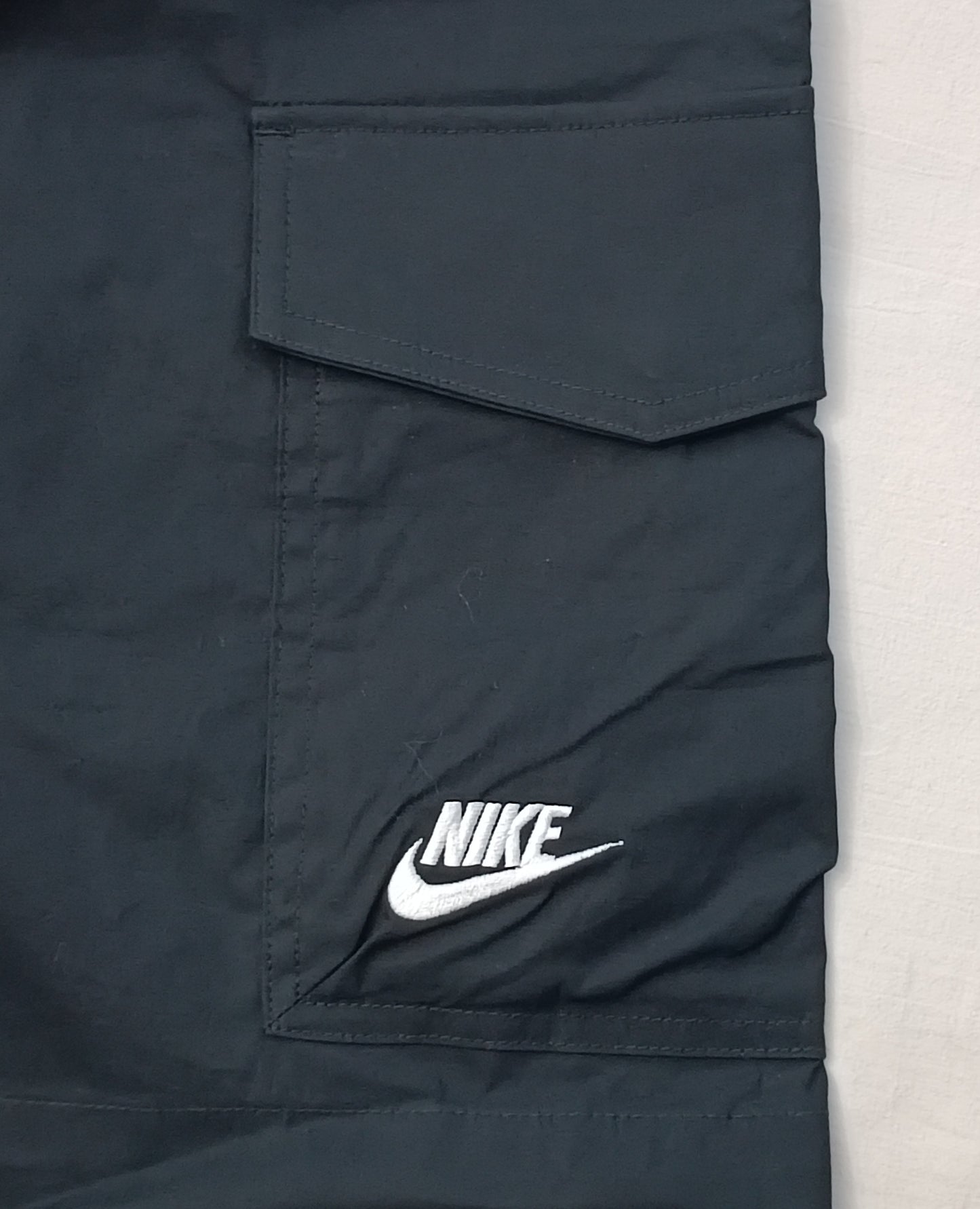 (L) Nike Sportswear Essential Cargo Shorts шорти