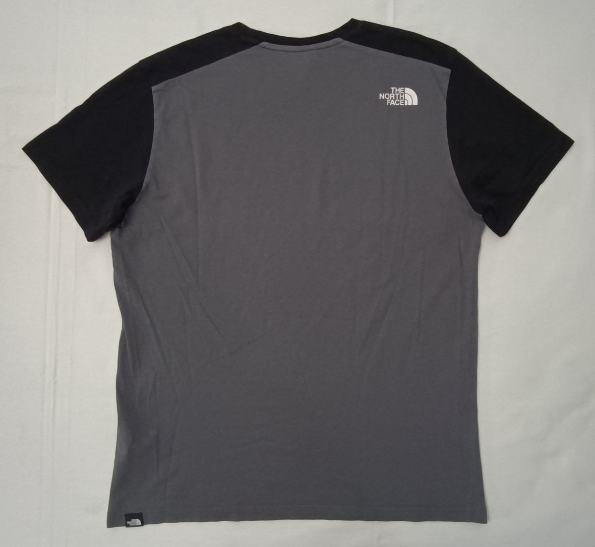 (M) The North Face Shirt тениска