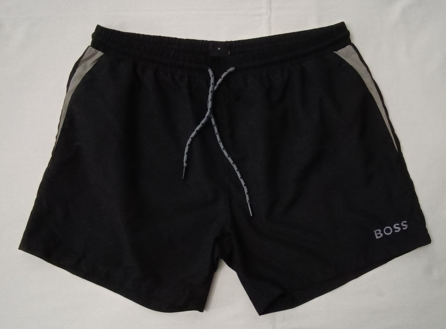 (M) Hugo Boss Shorts шорти, бански