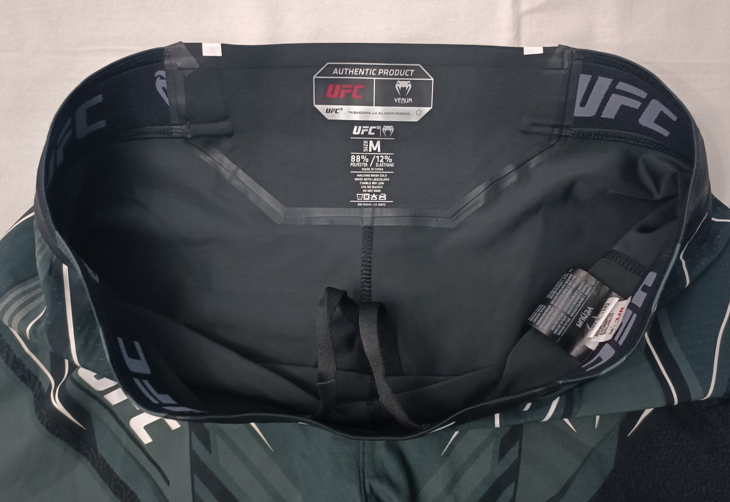 (M) Venum UFC PRO Line 2in1 Shorts шорти с клин 2в1