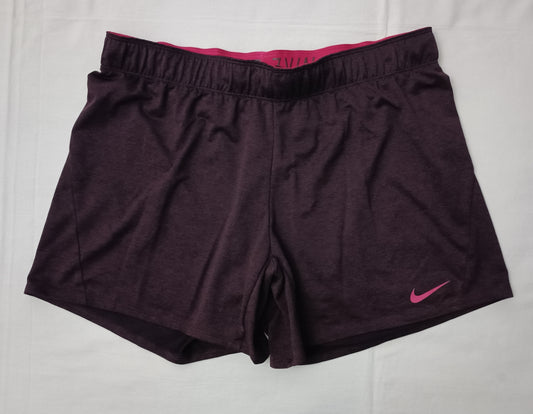 (ДАМСКО) (L) Nike DRI-FIT Shorts шорти