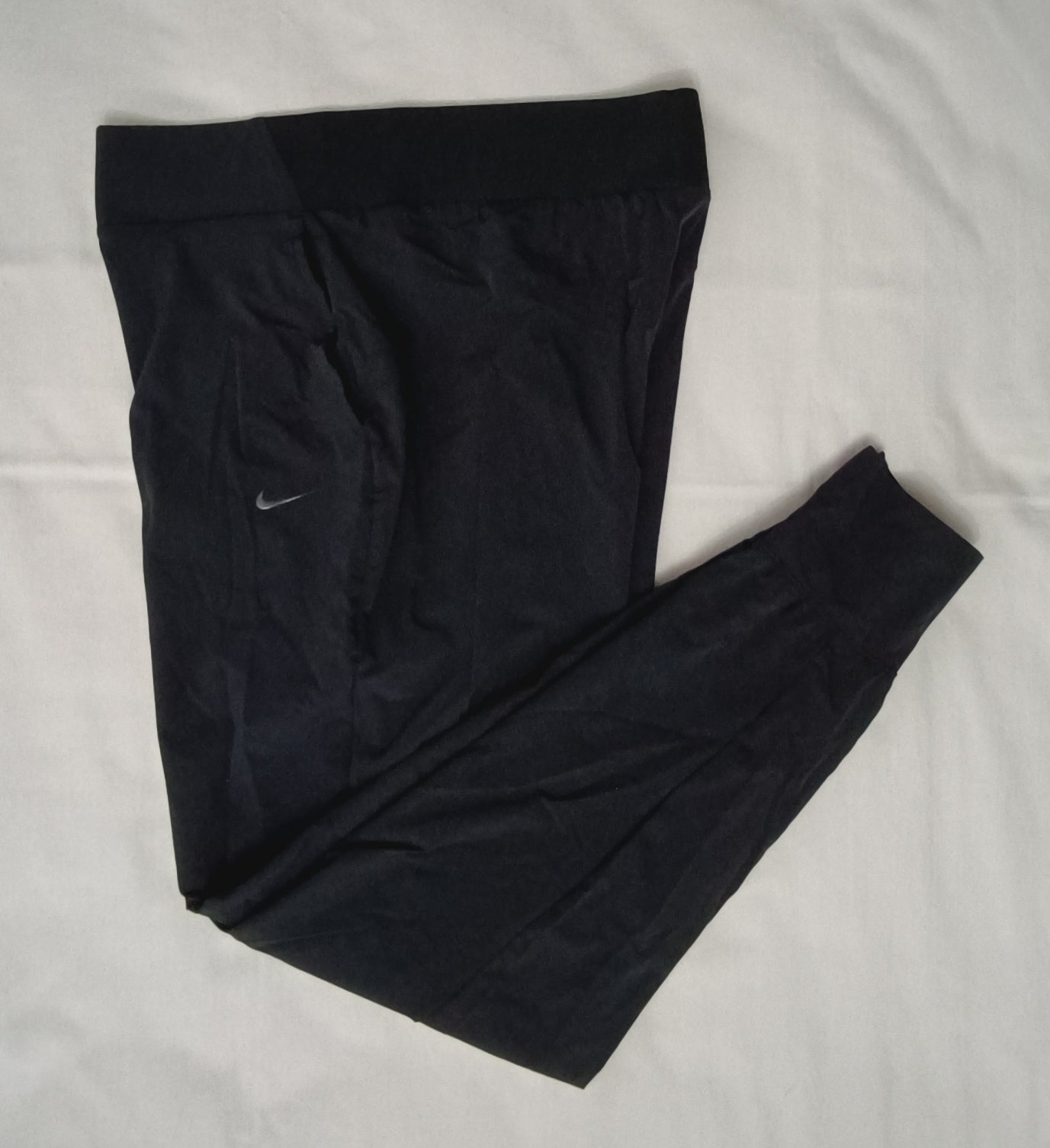 (ДАМСКО) (S) Nike DRI-FIT Bliss Pants долнище