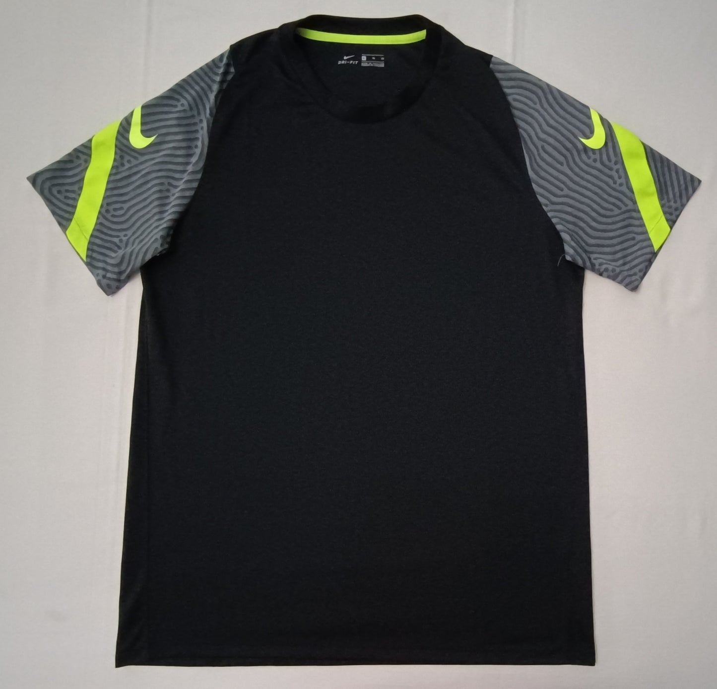 (XL) Nike DRI-FIT Strike Tee тениска