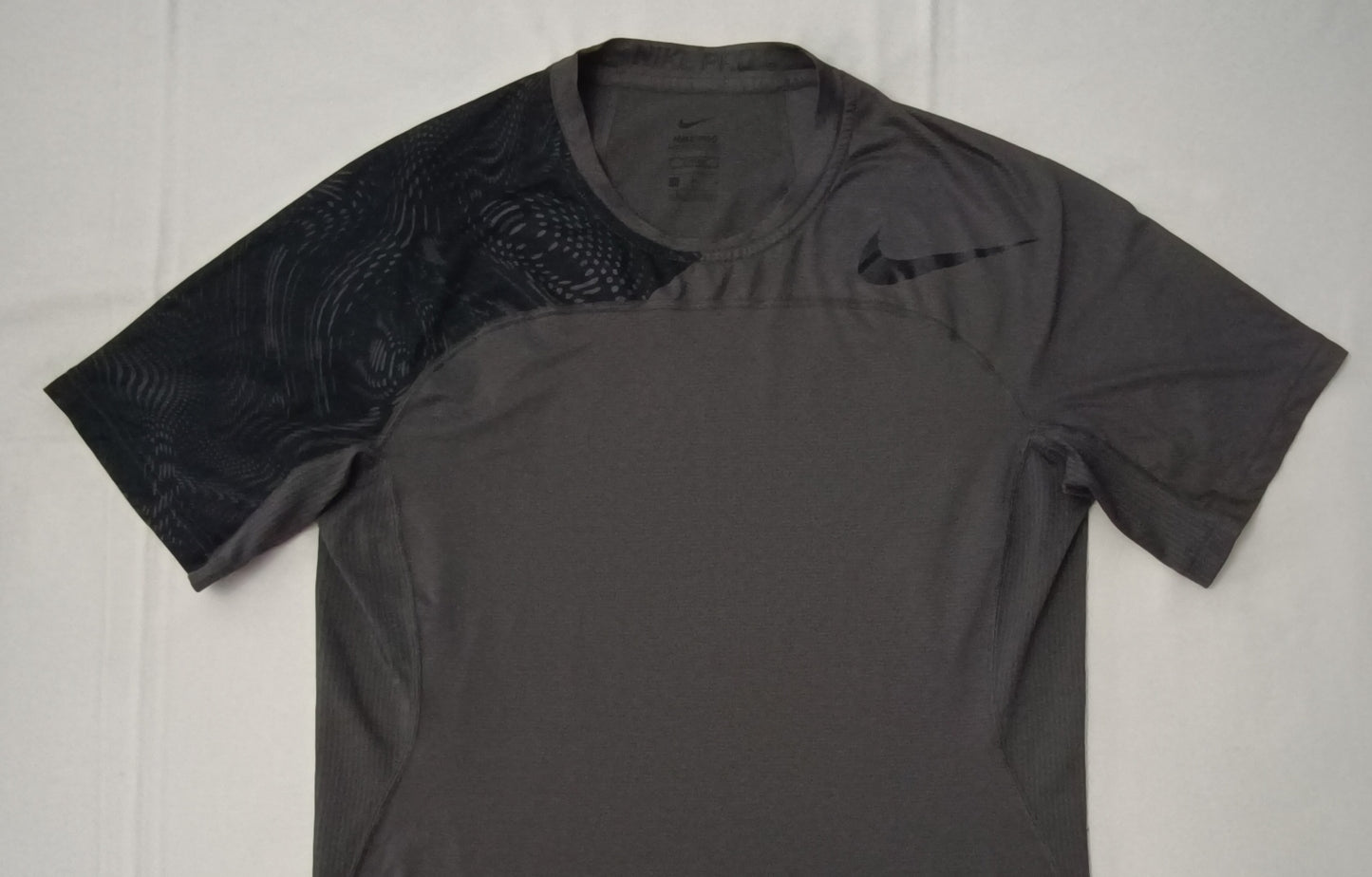 (M) Nike PRO DRI-FIT Hypercool Tee тениска
