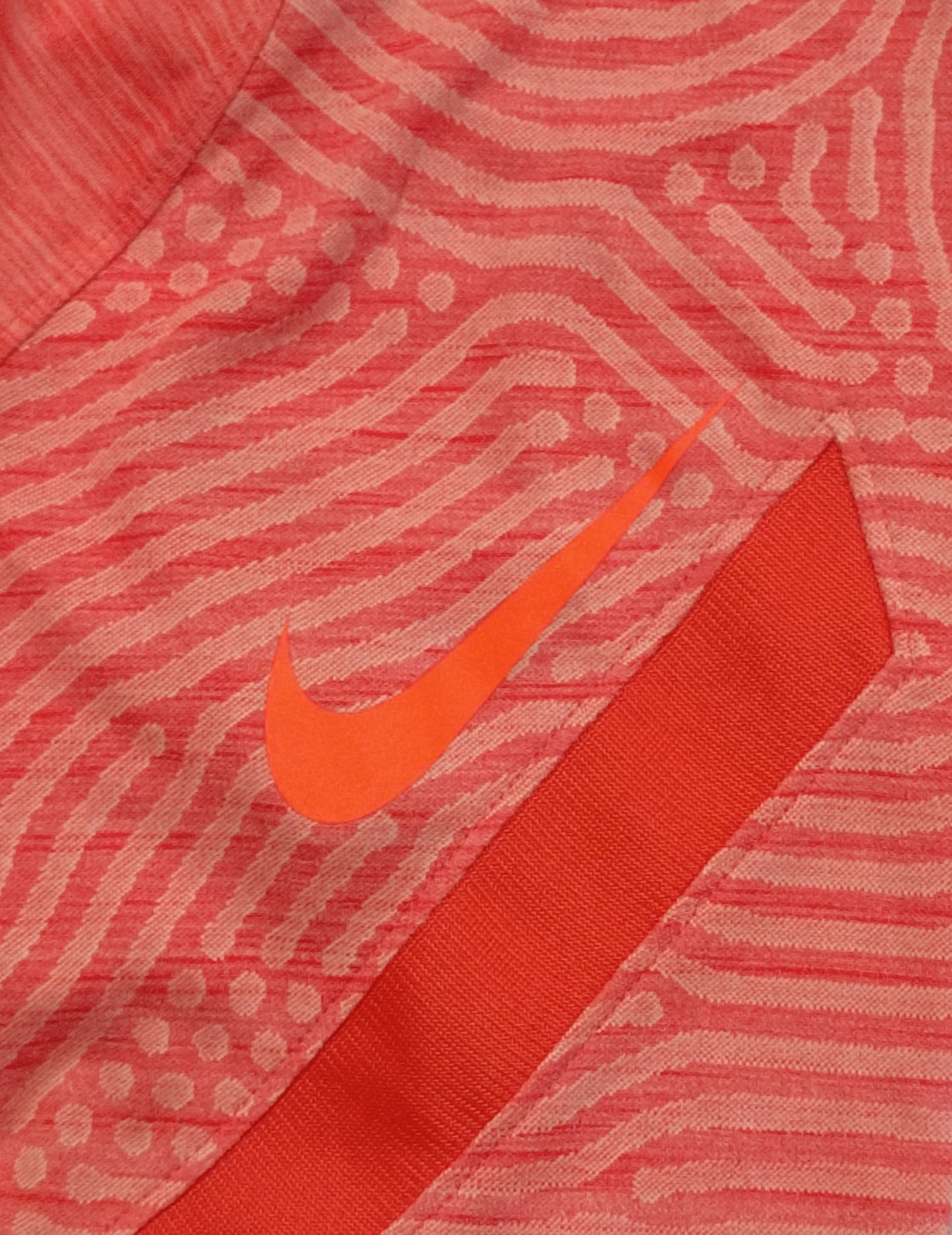 (S) Nike DRI-FIT Strike Tee тениска