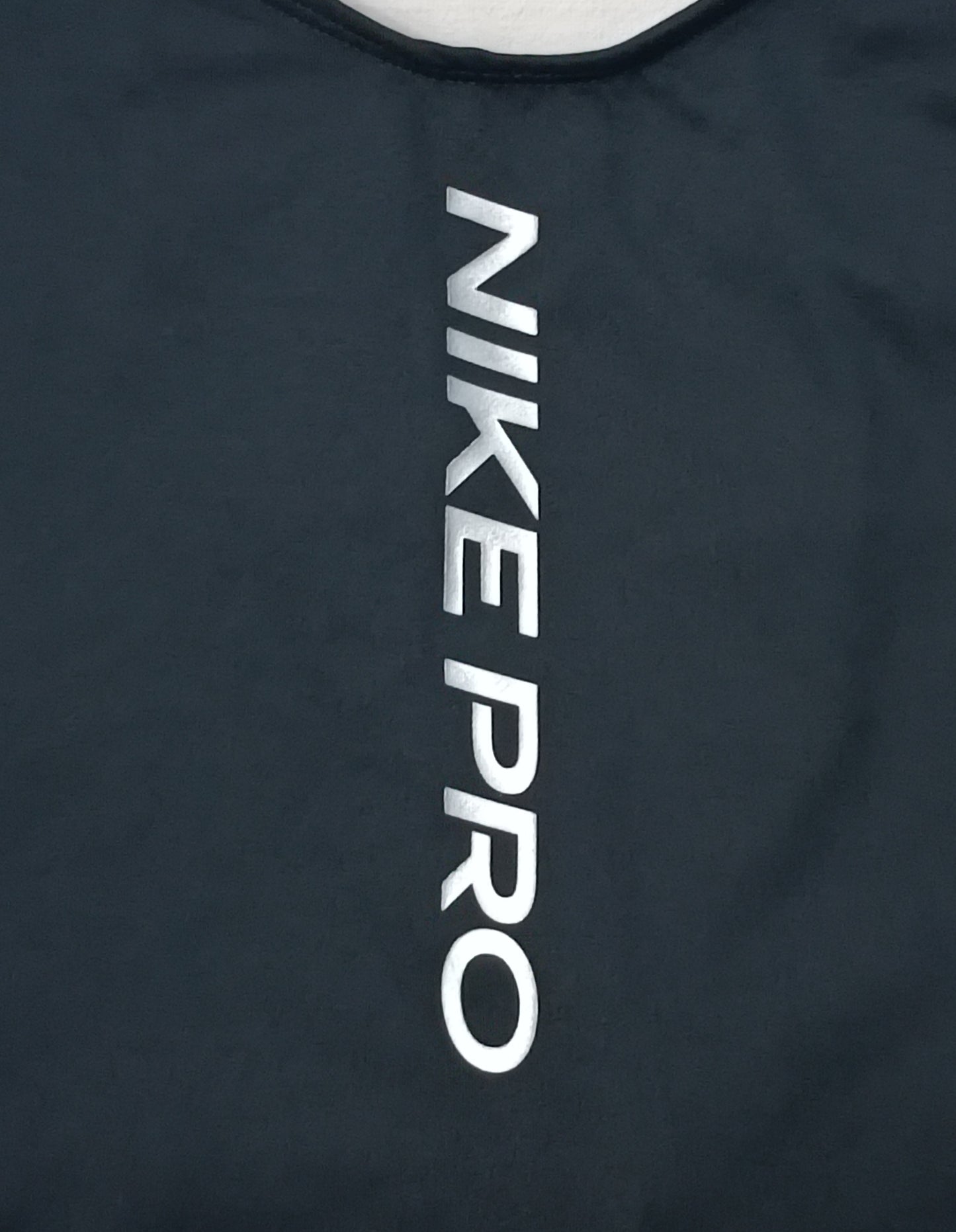 (ДАМСКО) (M) Nike PRO DRI-FIT Capsule Elastika Tank Top потник