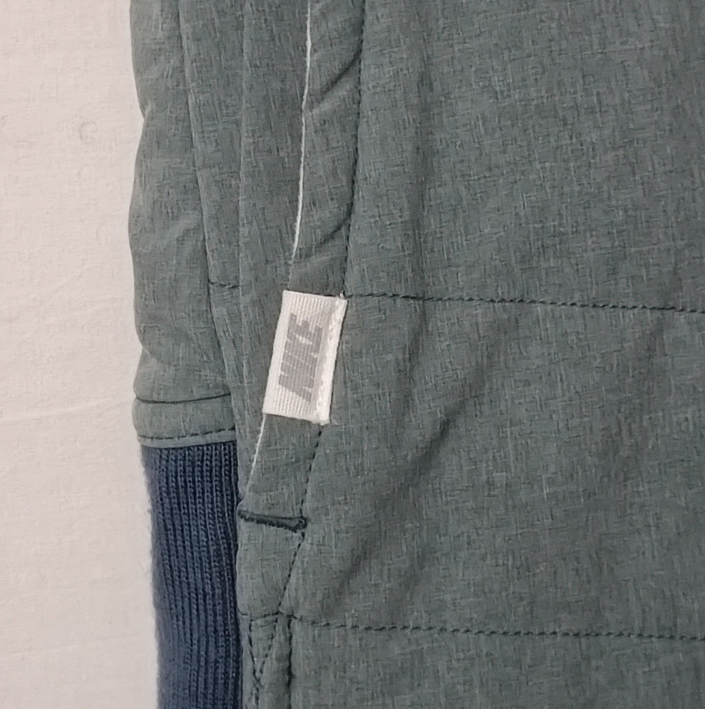 (ДАМСКО) (M) Nike Vest елек