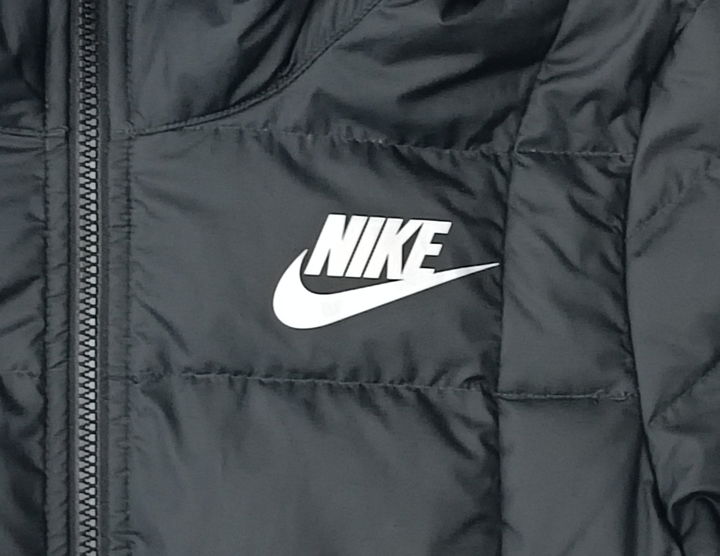 (ДАМСКО) (M) Nike Sportswear Down Fill Hooded Jacket пухено яке