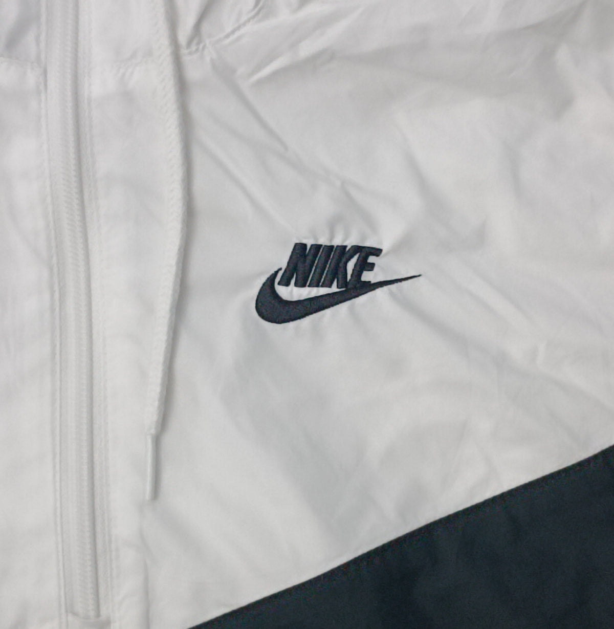 (ДАМСКО) (S) Nike NSW Heritage Windbreaker Jacket яке