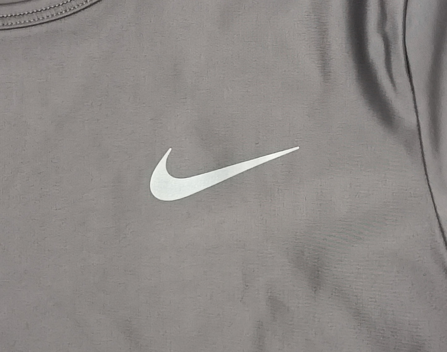 (ДАМСКО) (M) Nike DRI-FIT тениска