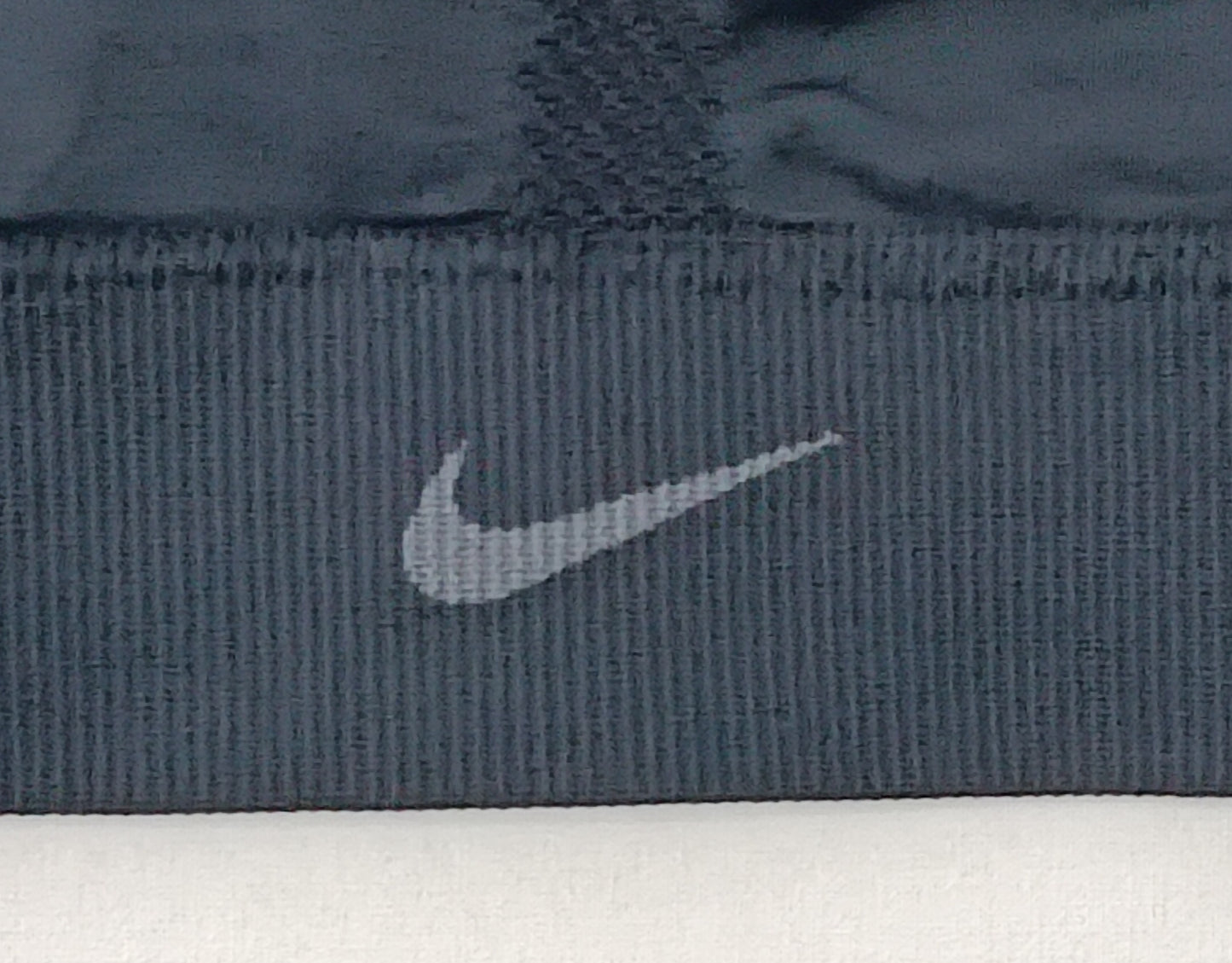 (ДАМСКО) (M) Nike DRI-FIT Seamless Indy Bra бюстие