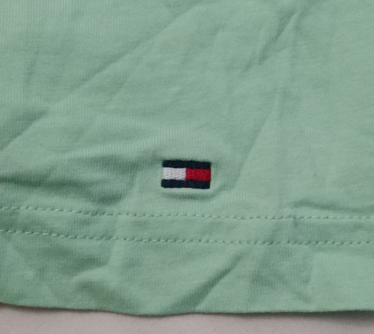 (M) Tommy Hilfiger Shirt тениска