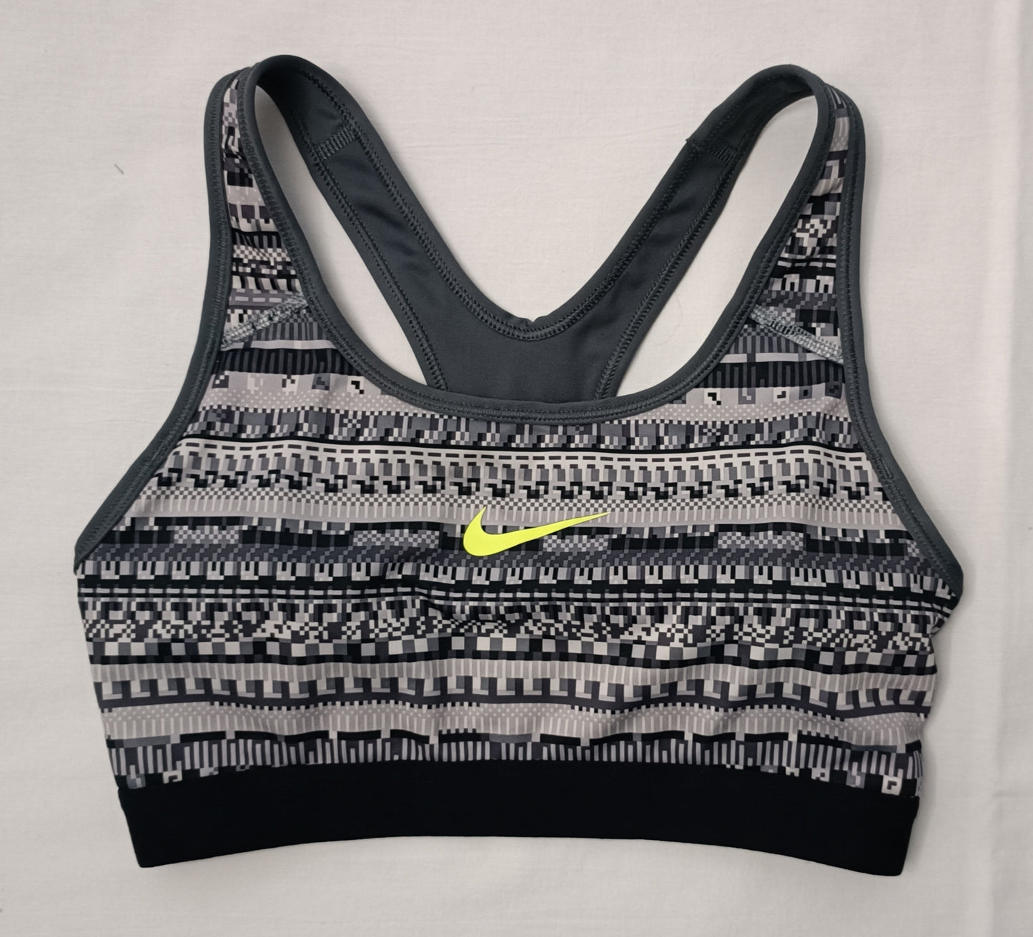 (ДАМСКО) (S) Nike DRI-FIT Bra бюстие