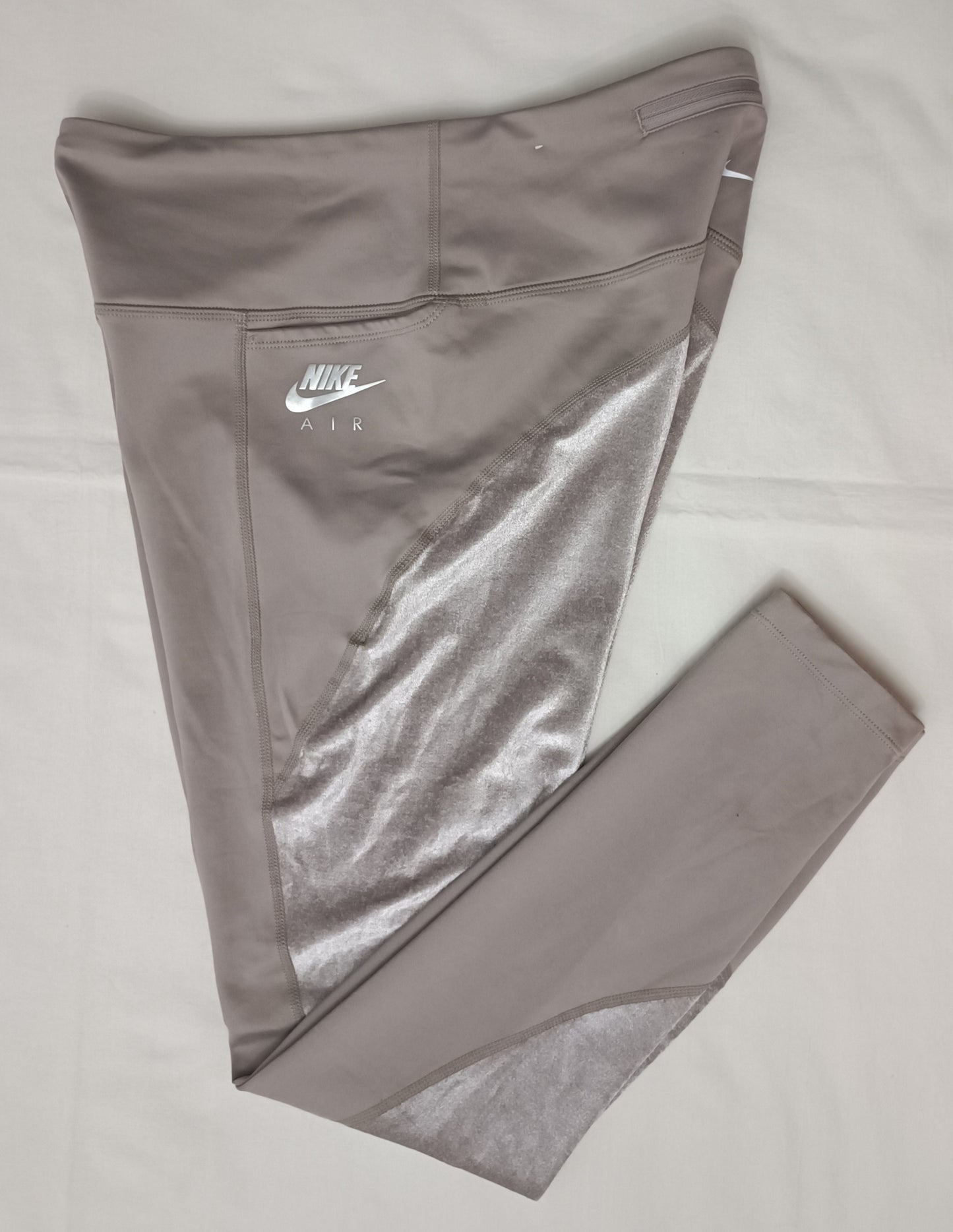 (ДАМСКО) (L) Nike AIR DRI-FIT Fast Leggings клин