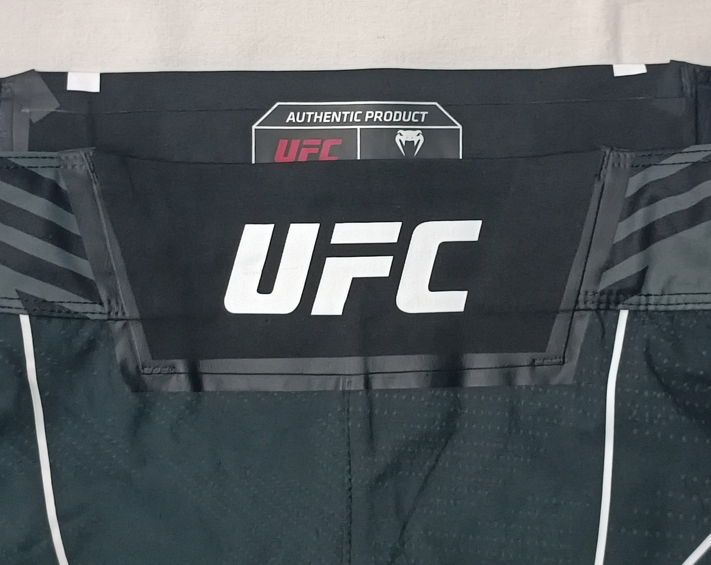 (M) Venum UFC PRO Line 2in1 Shorts шорти с клин 2в1