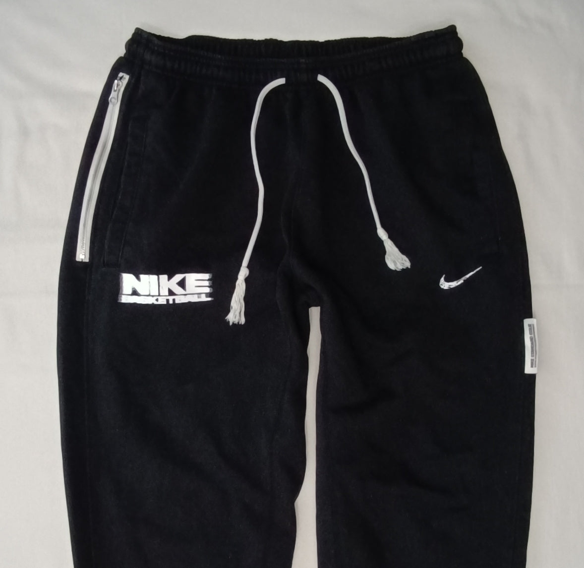 (M) Nike DRI-FIT Standard Issue Sweatpants долнище