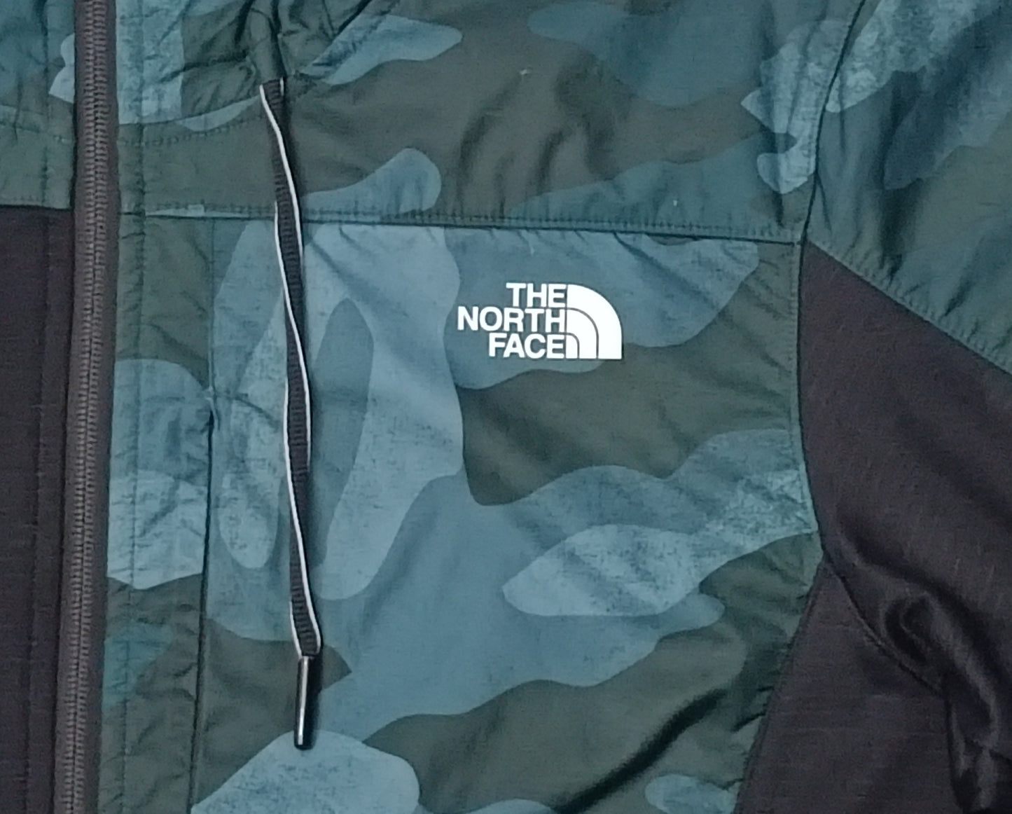 (M) The North Face Hoodie горнище