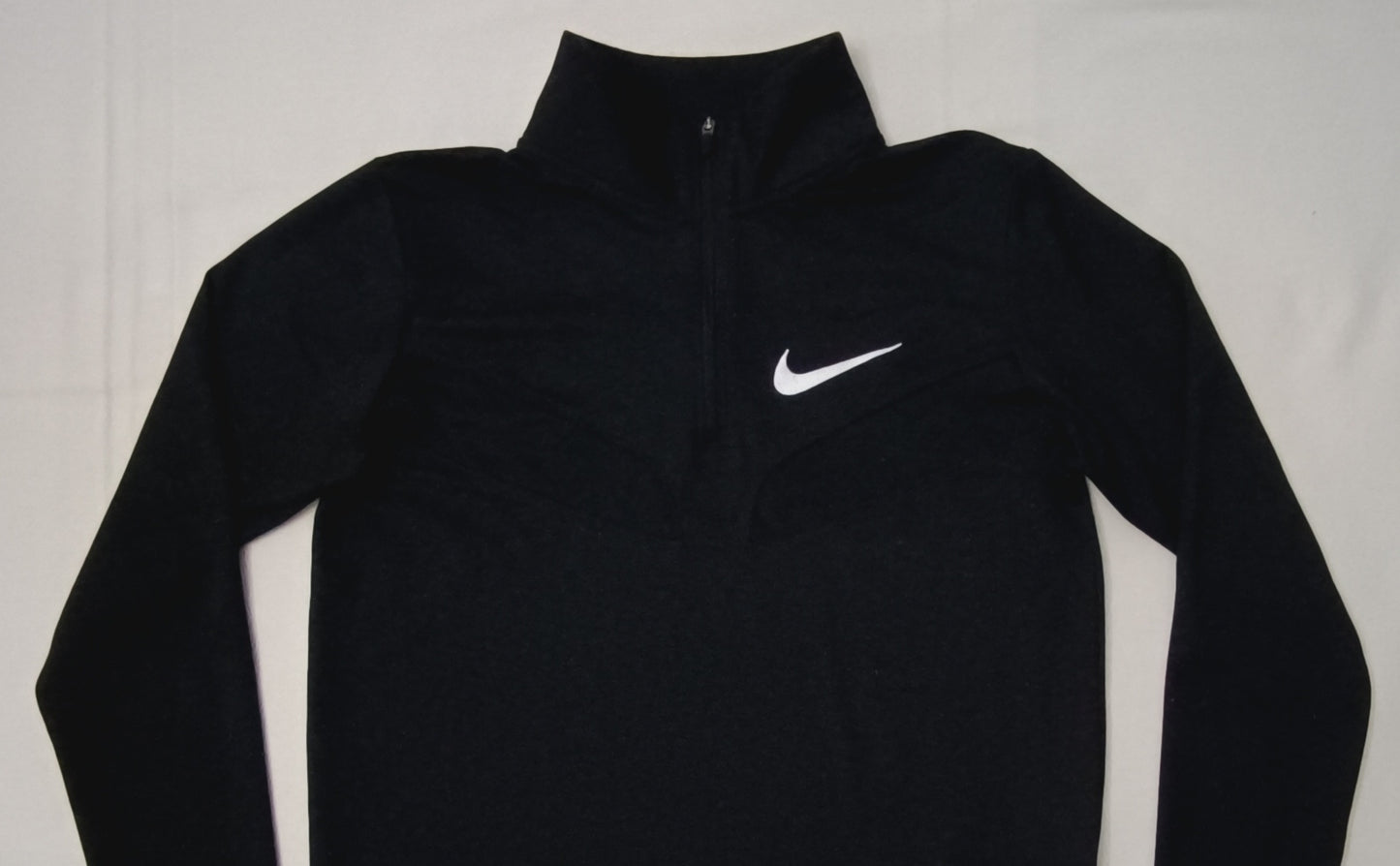 (ДЕТСКО) (Ръст 147-158см) Nike DRI-FIT Sweatshirt горнище