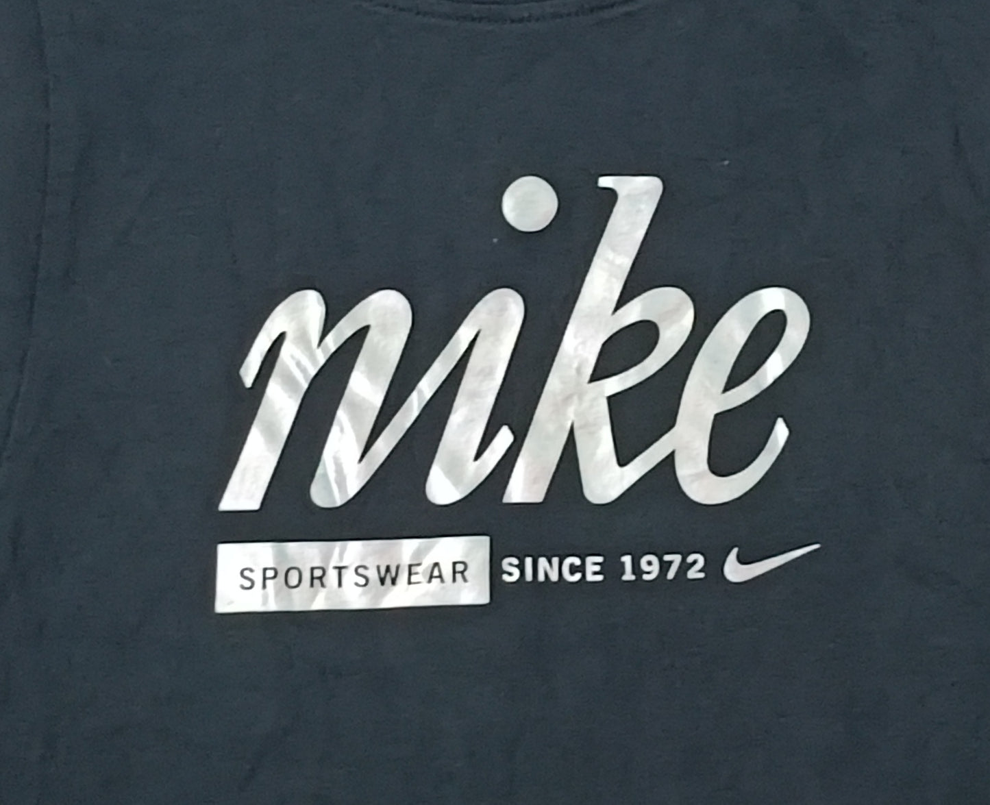 (ДАМСКО) (M) Nike Sportswear Metallic Logo Dress рокля