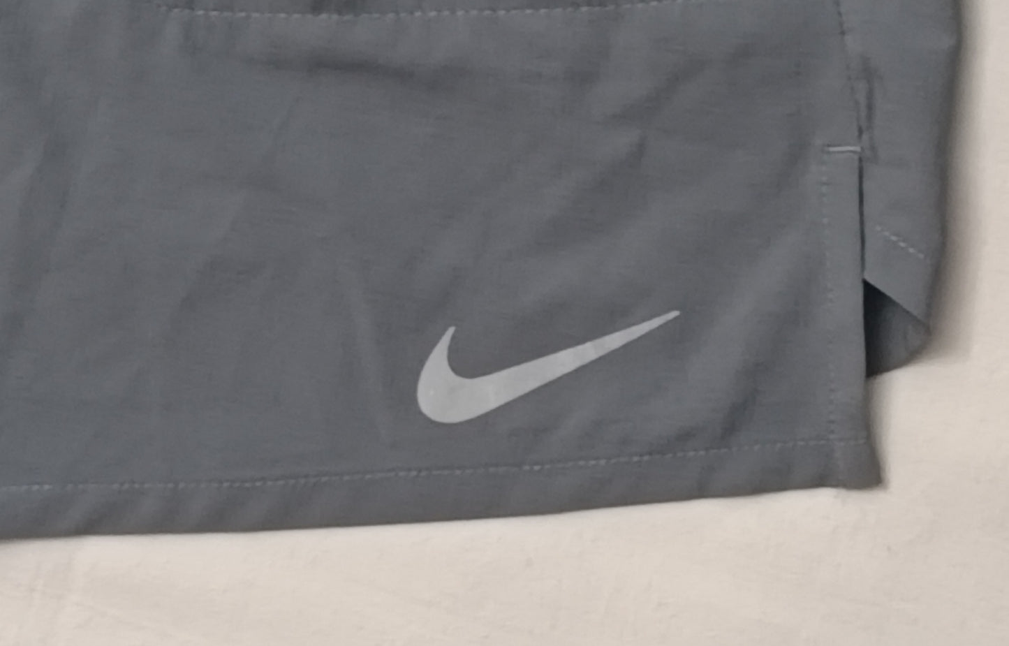 (M) Nike DRI-FIT Stride Shorts шорти