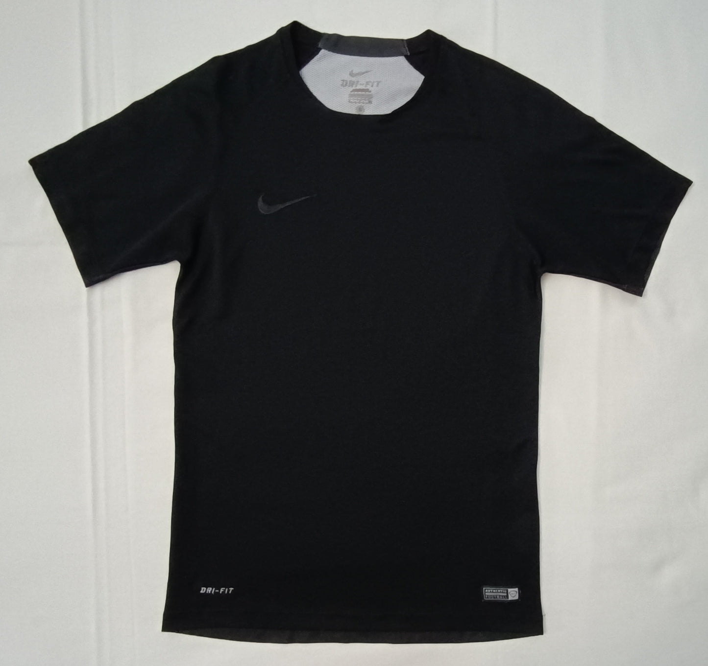 (S) Nike DRI-FIT Strike Tee тениска