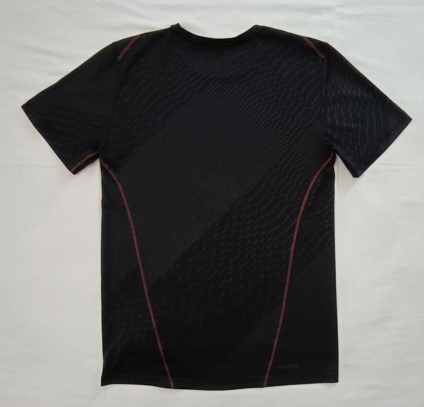 (S) Nike DRI-FIT Legend Tee тениска