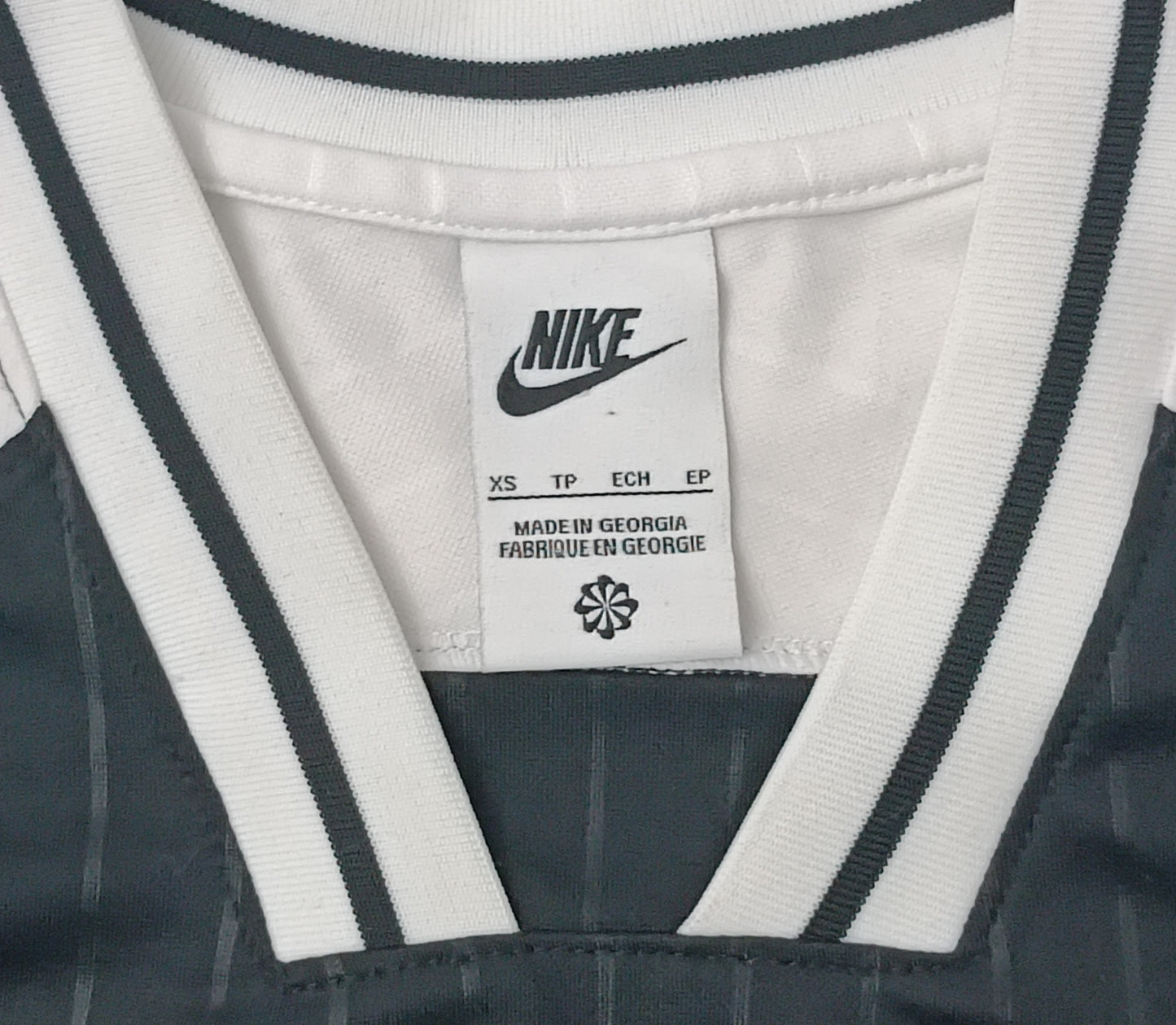 (ДАМСКО) (XS) Nike Swoosh Tee тениска