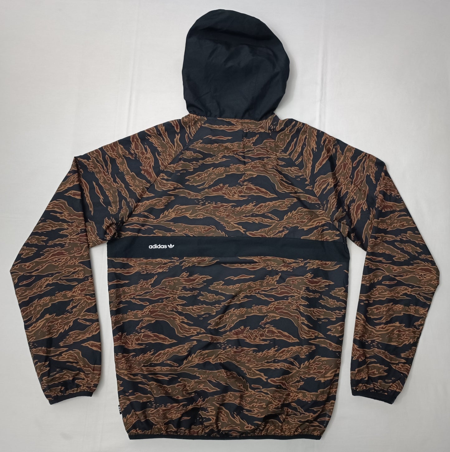 (M) Adidas Originals Camouflage Windbreaker Jacket яке