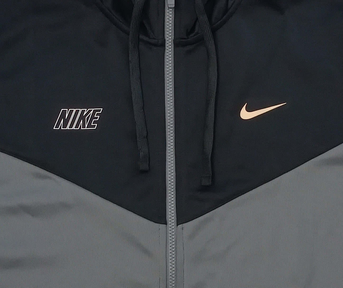 (XL) Nike Sportswear Repeat Sweatshirt горнище