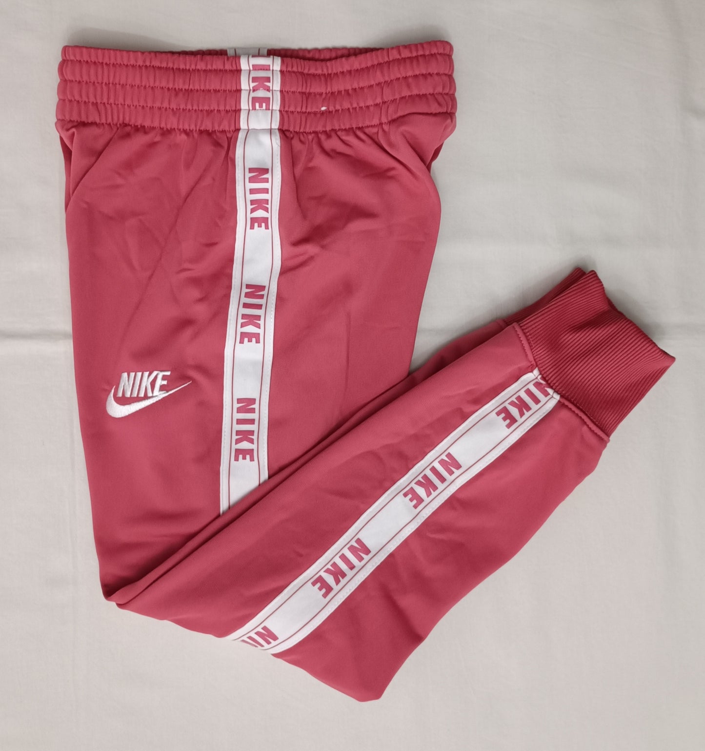 (ДЕТСКО) (Ръст 128-137см) Nike Sportswear Repeat Tracksuit екип (горнище и долнище)