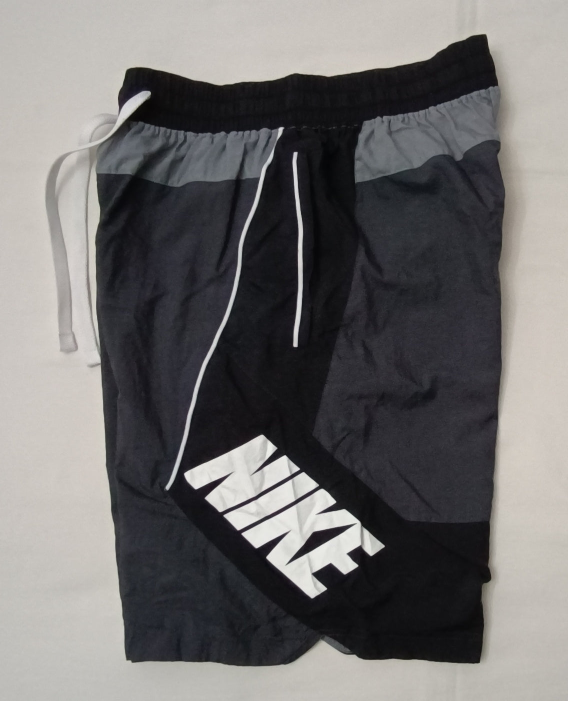 (M) Nike NSW Throwback Shorts шорти