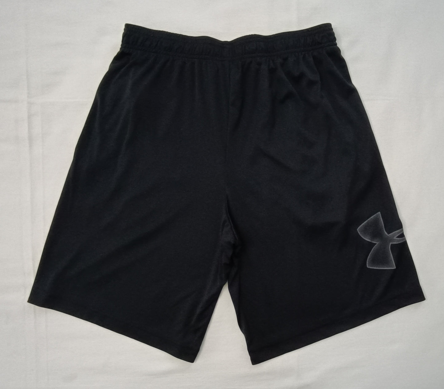 (M) Under Armour UA Shorts шорти