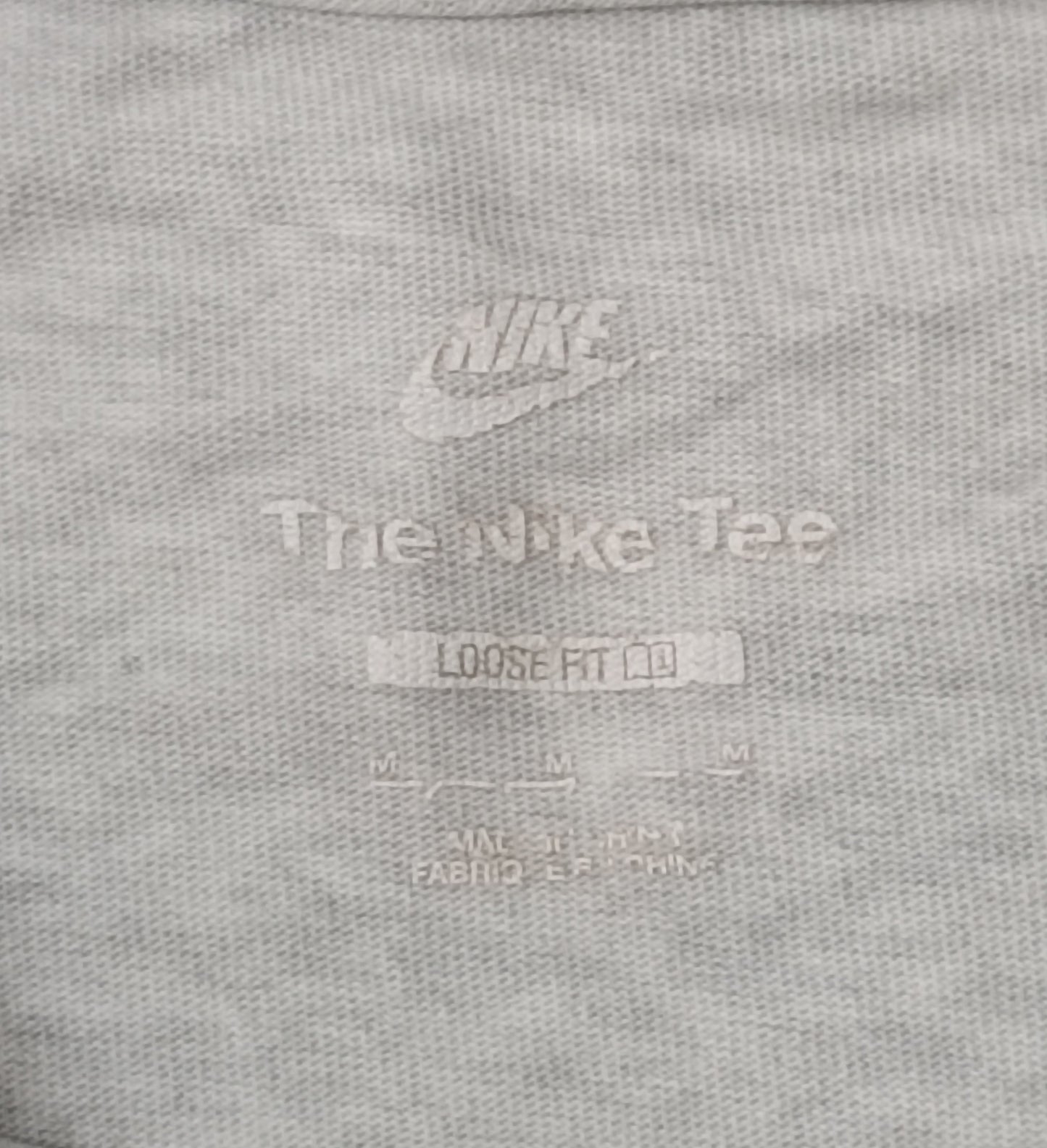 (M) Nike Sportswear Tee тениска