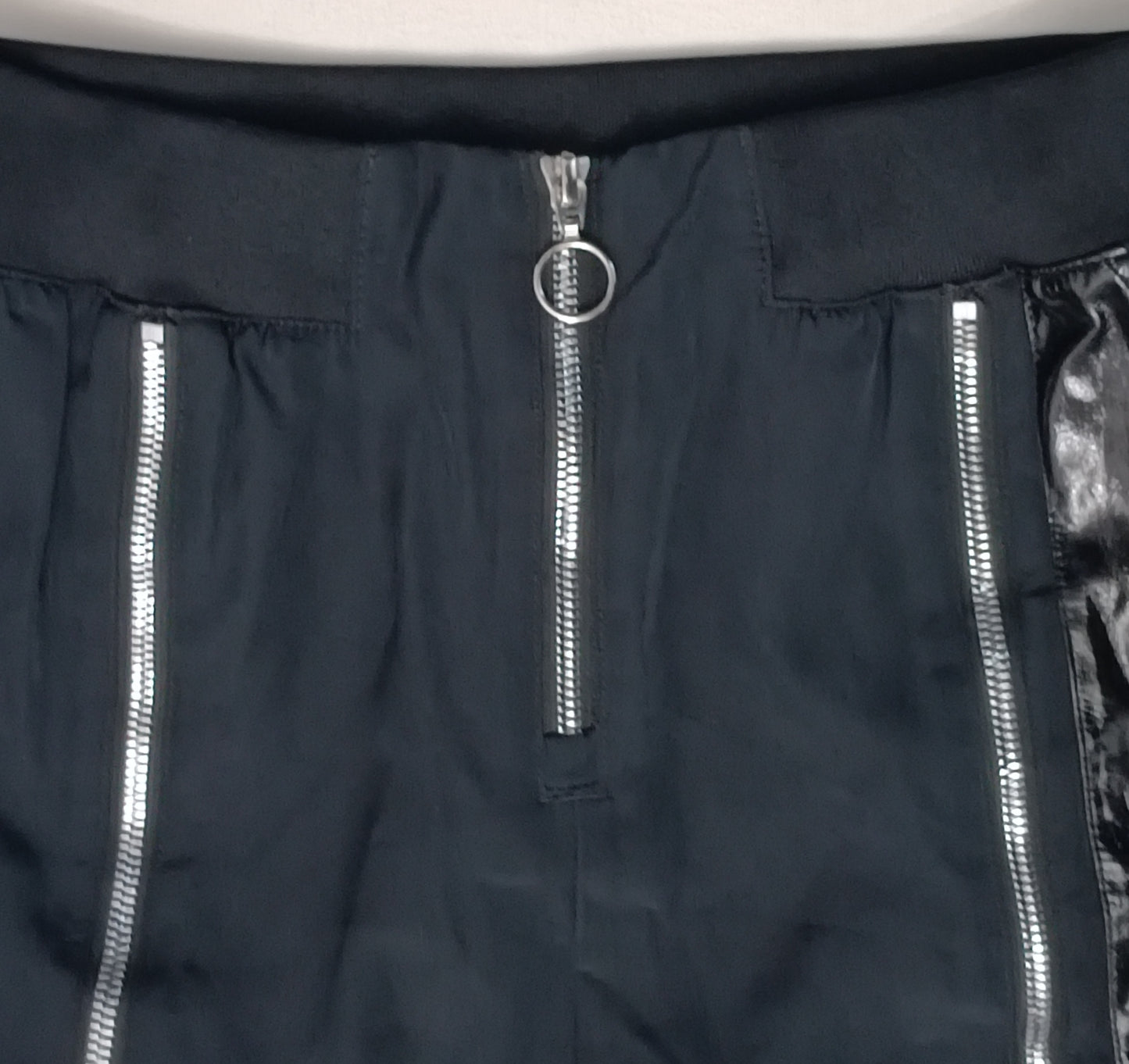 (ДАМСКО) (S) Nike Sportswear Icon Clash Pants долнище