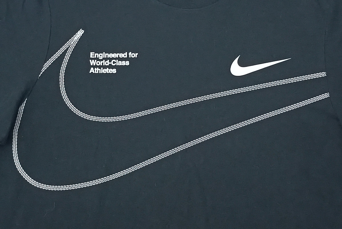 (L) Nike Sportswear Swoosh Shirt тениска