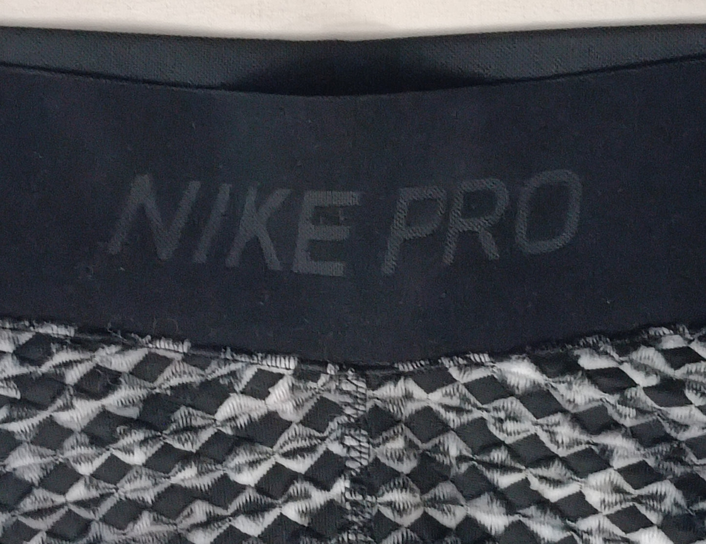 (ДАМСКО) (M) Nike PRO Hyperwarm Tights клин