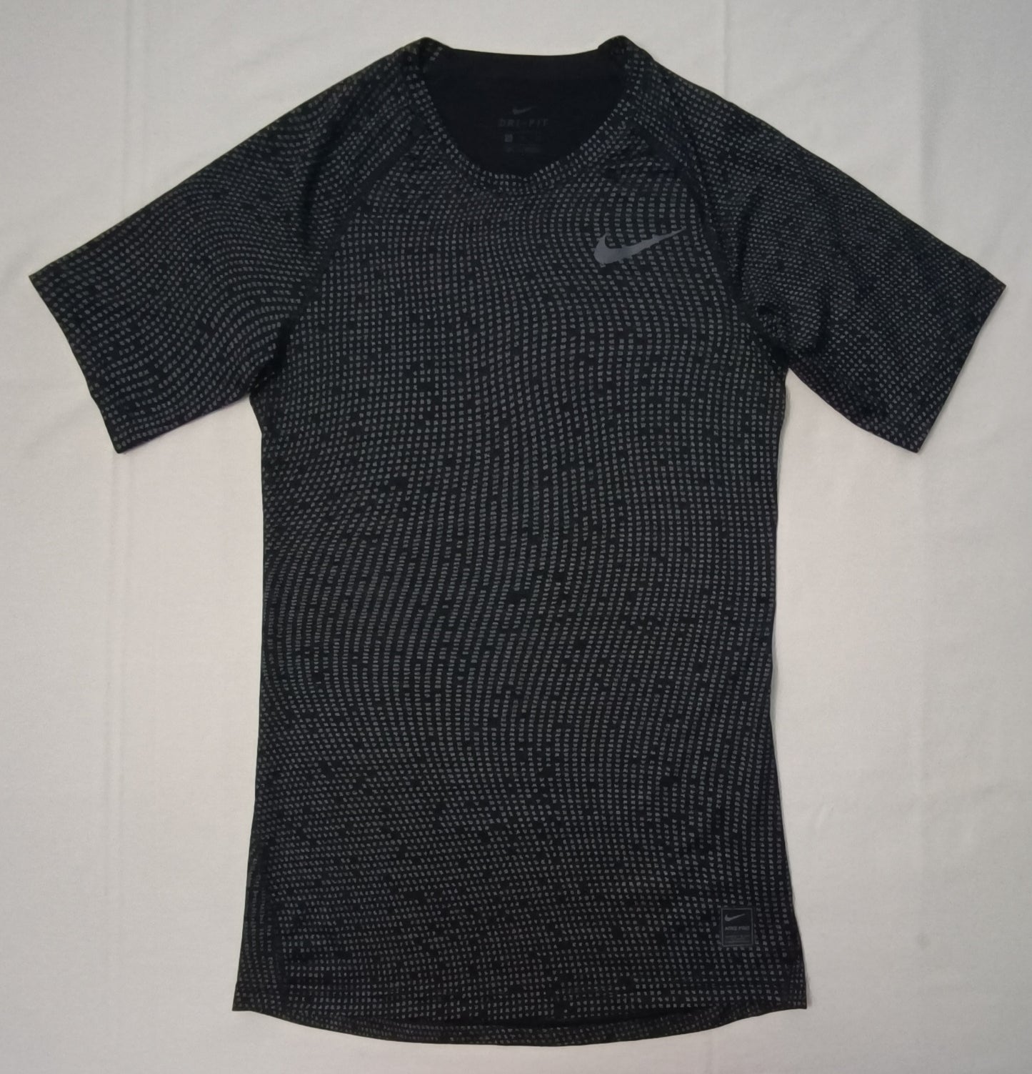(S) Nike PRO DRI-FIT Tee тениска
