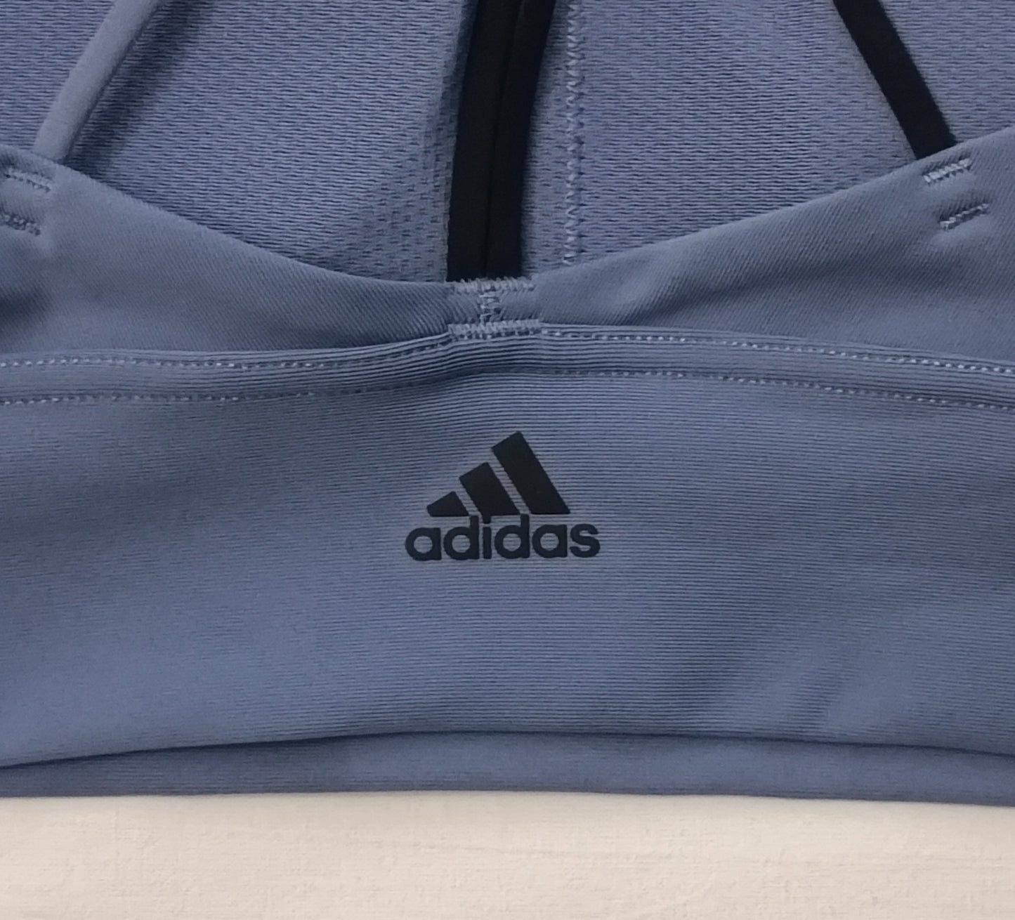 (ДАМСКО) (M) Adidas Padded Bra бюстие с подплънки