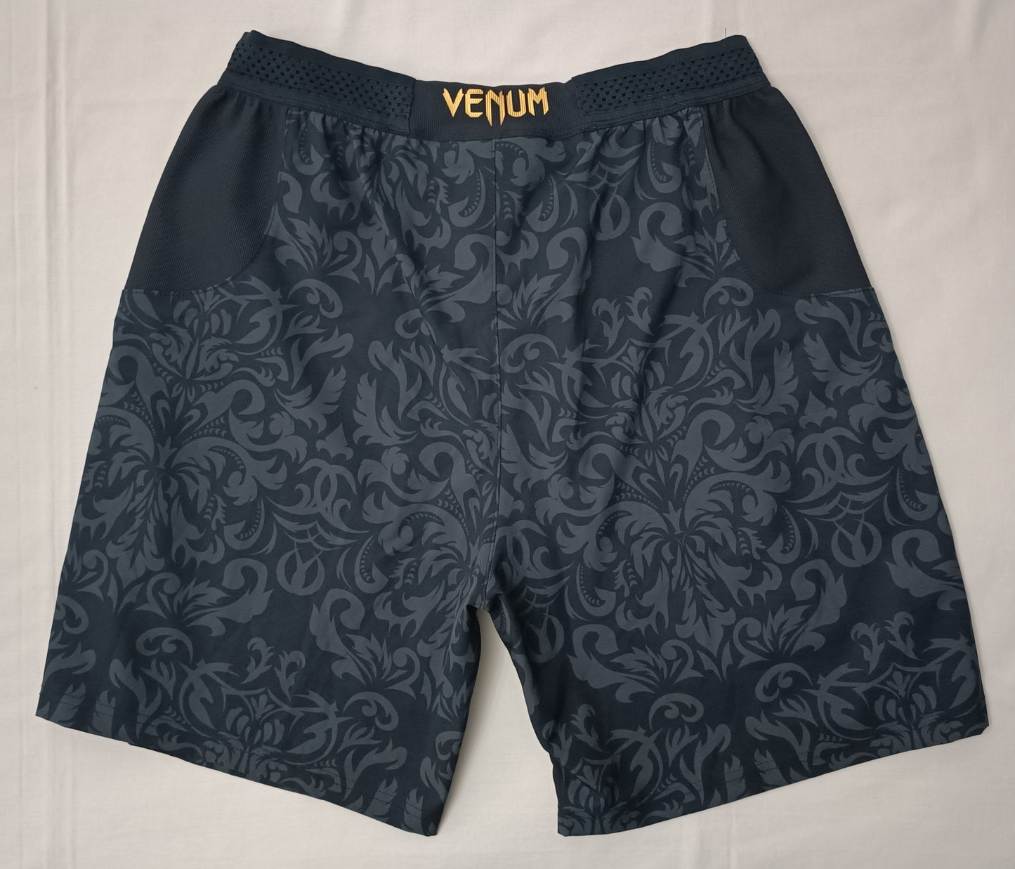 (L) Venum x Ilia Topuria Unmatched Fight Shorts шорти