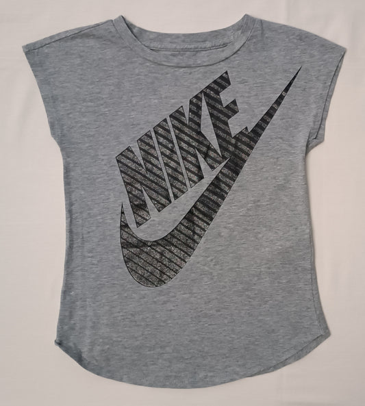 (ДЕТСКО) (Ръст 116-122см) Nike Sportswear Logo Tee тениска