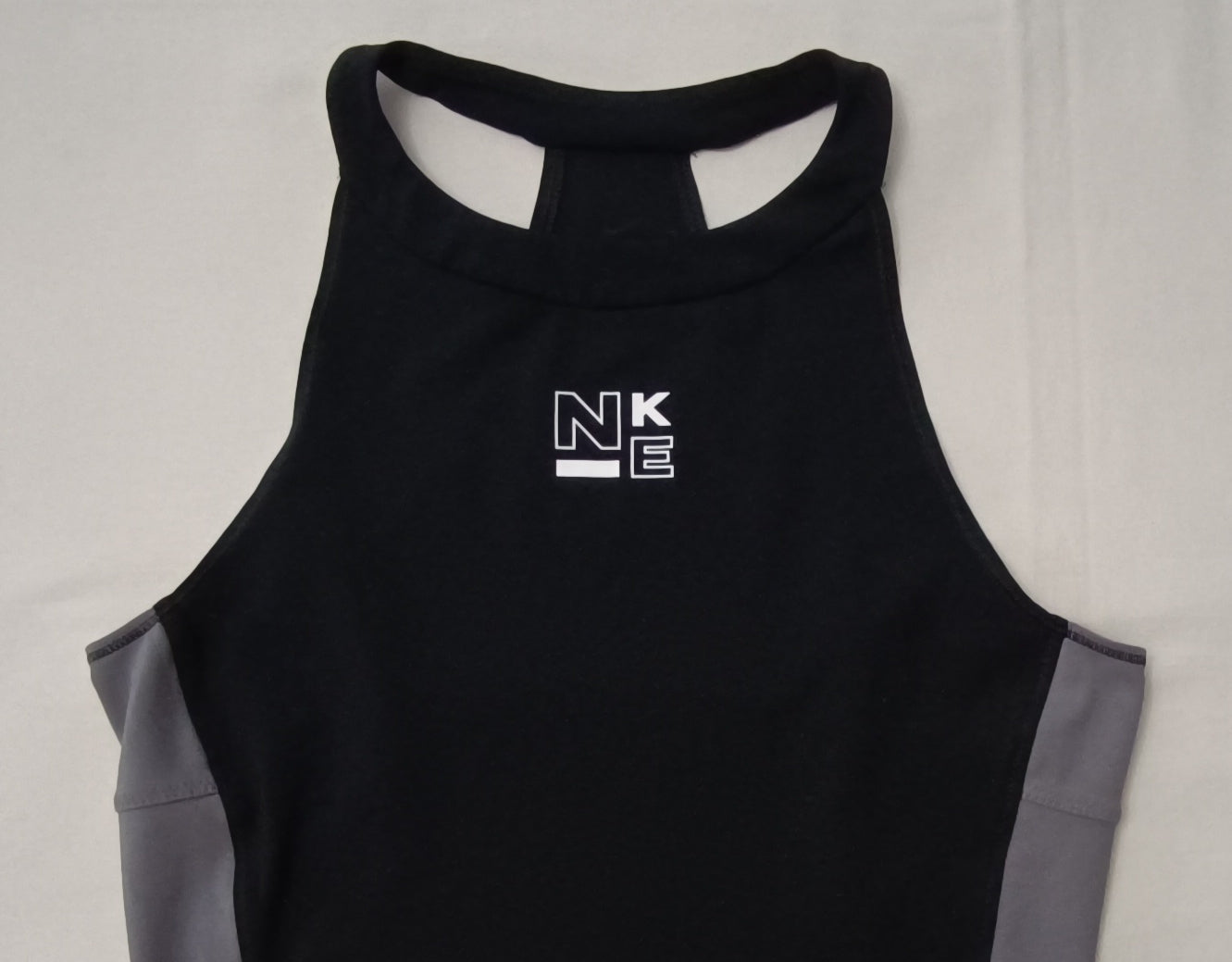(ДАМСКО) (M) Nike DRI-FIT Tank Top потник