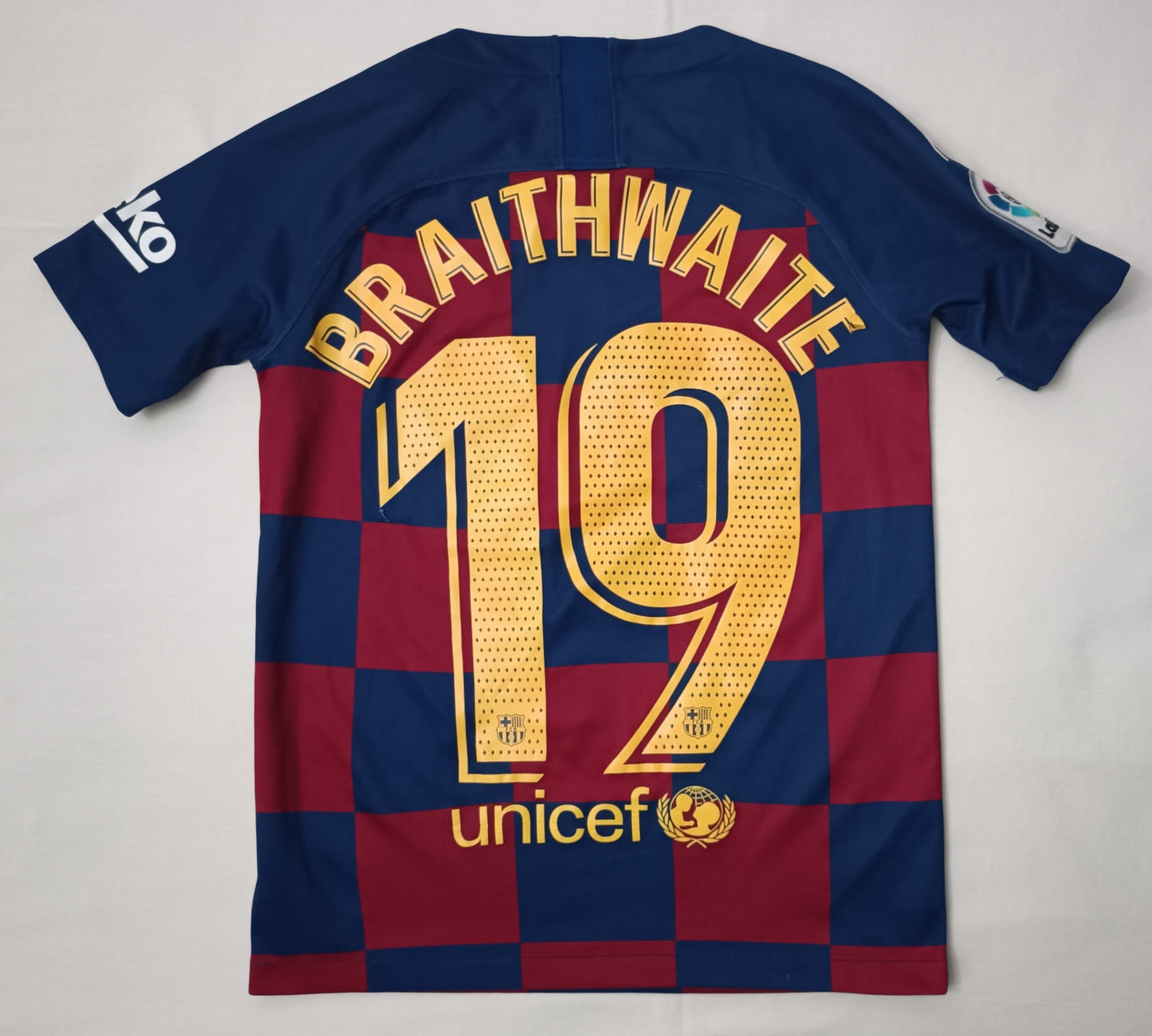 (ДЕТСКО) (137-147см) Nike DRI-FIT FC Barcelona #19 Braithwaite 2019/20 Home Jersey тениска