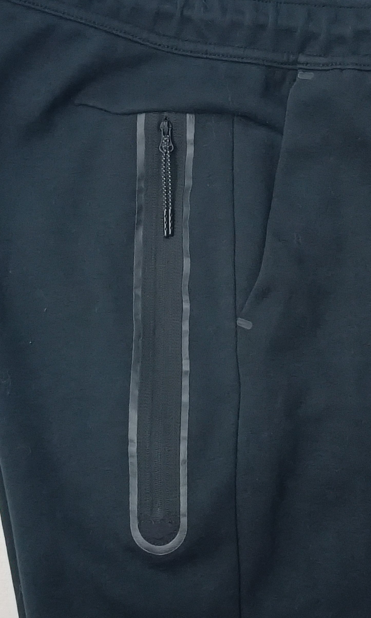 (XS) Nike Tech Fleece Shorts шорти