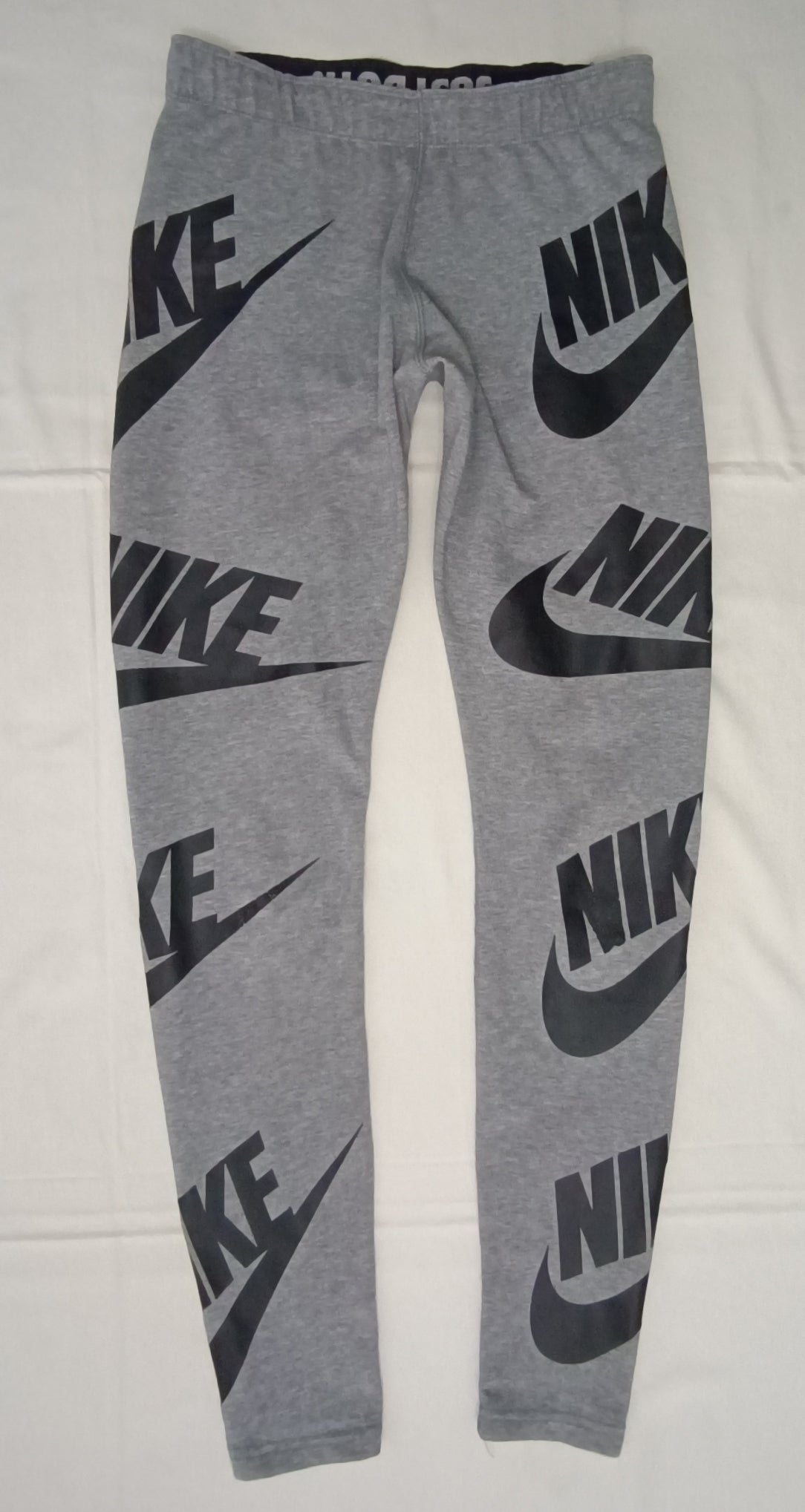 (ДАМСКО) (S) Nike Multi Logo Leggings клин