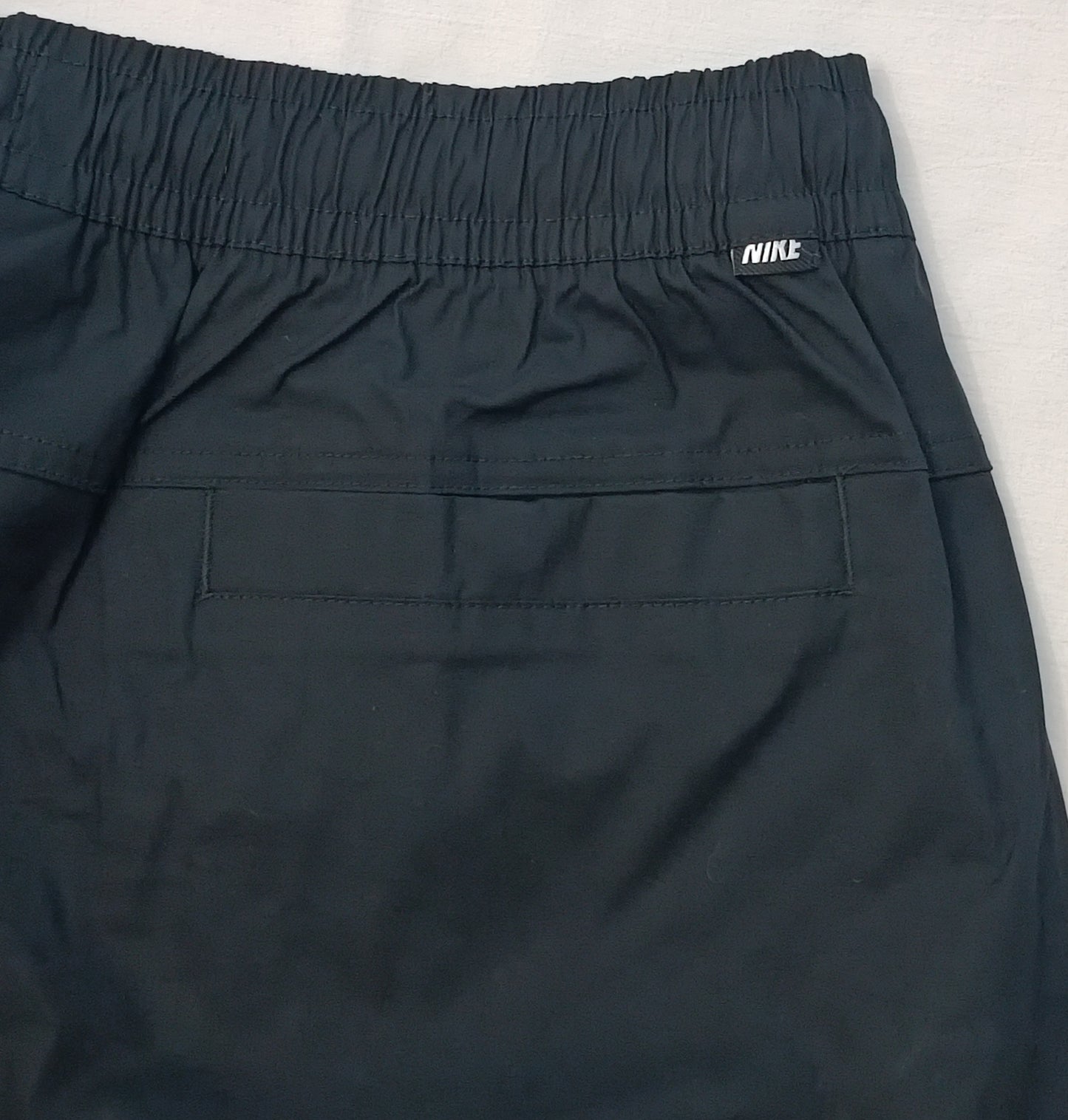 (L) Nike Sportswear Essential Cargo Shorts шорти
