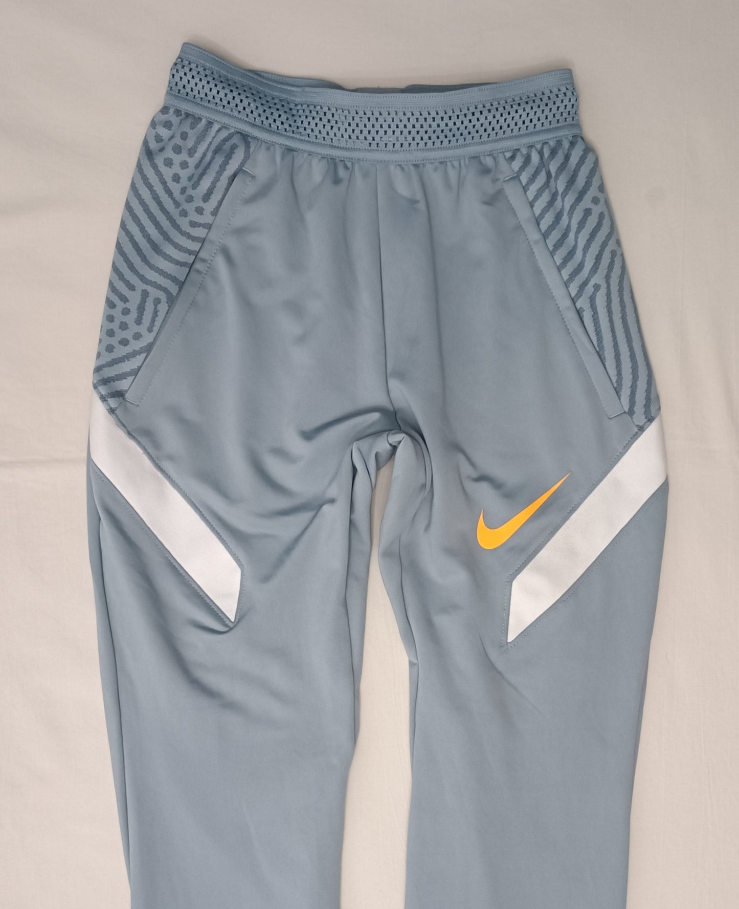 (ДЕТСКО) (Ръст 147-158см) Nike DRI-FIT Strike Pants долнище
