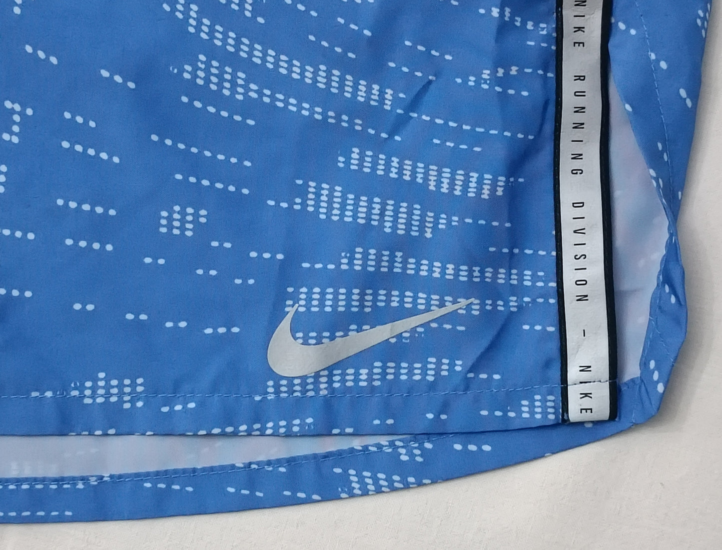 (M) Nike DRI-FIT Run Division Shorts шорти