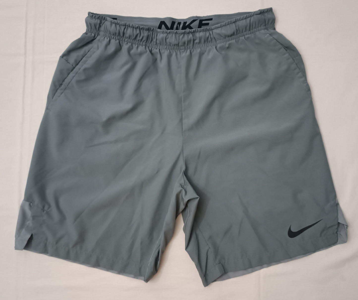 (M) Nike DRI-FIT Unlined Versatile Shorts шорти